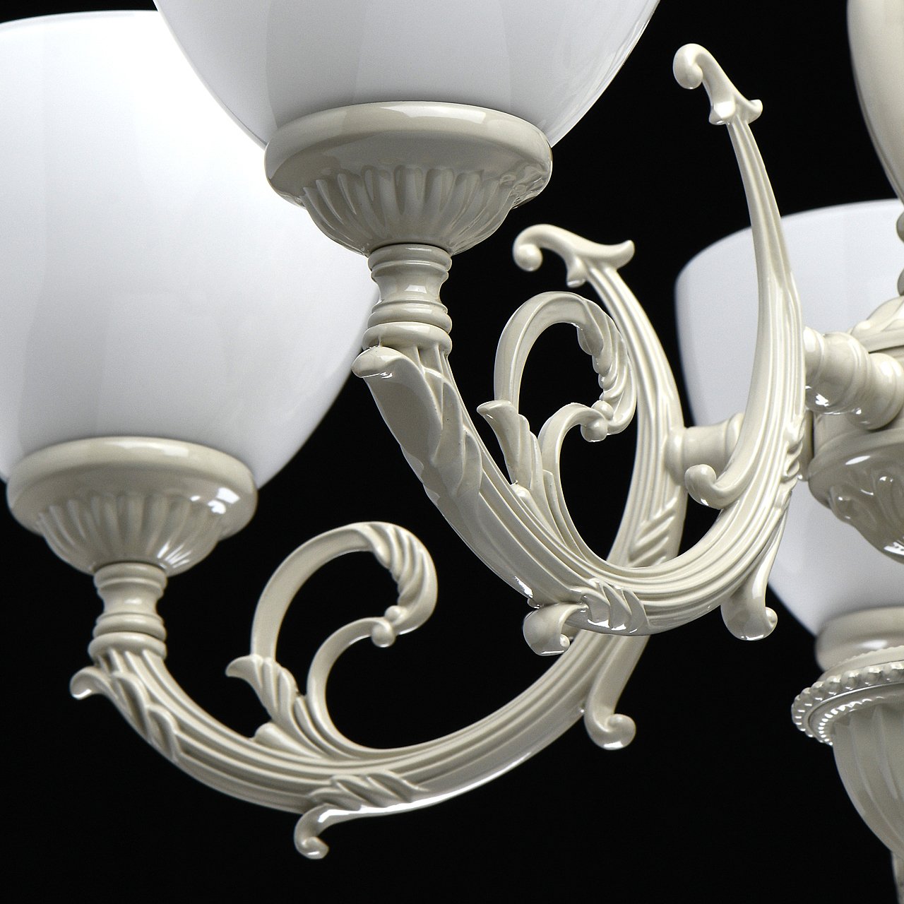 Подвесная люстра MW Light Ариадна 450013005