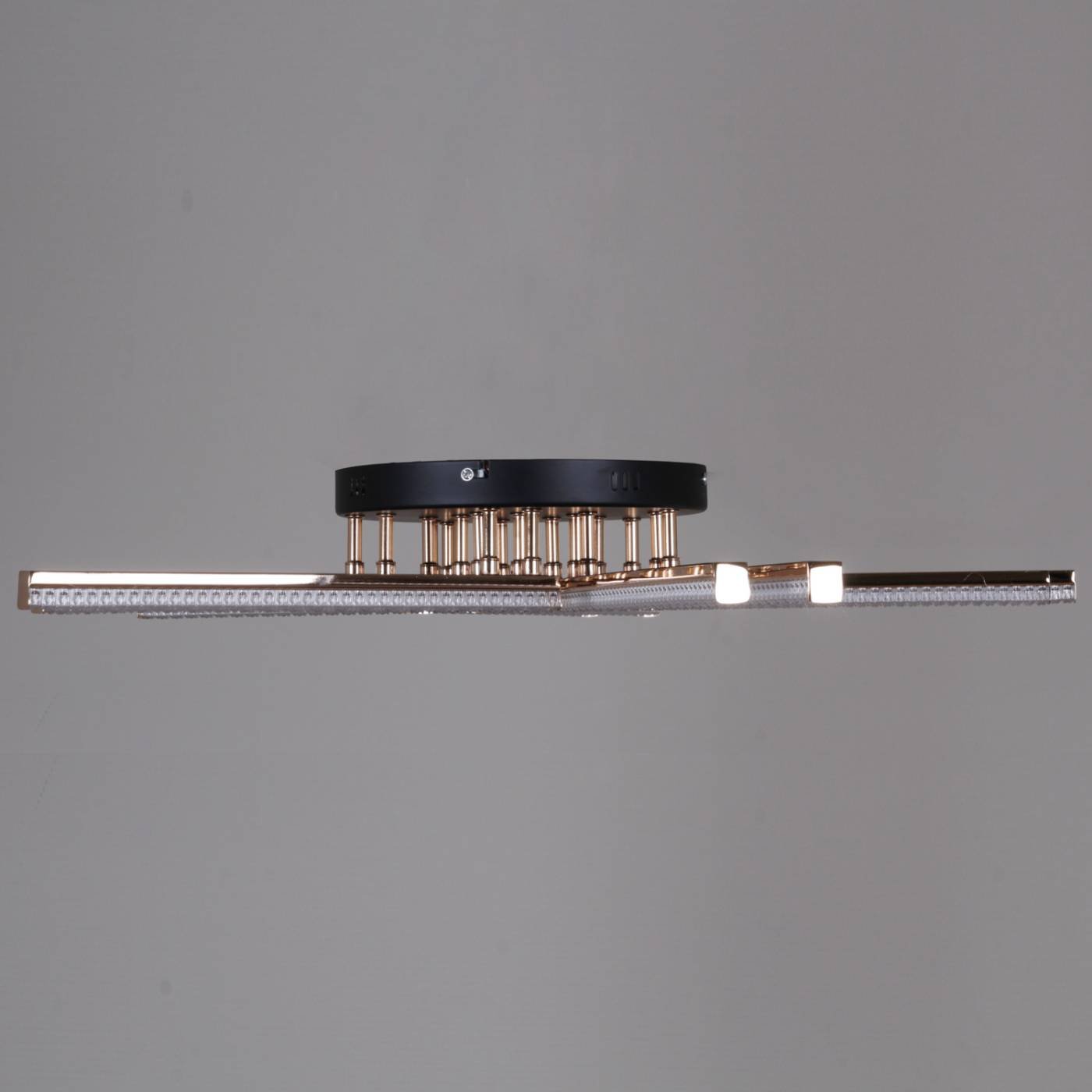 Потолочная люстра Reluce 17090-0.3-10 BK+FG