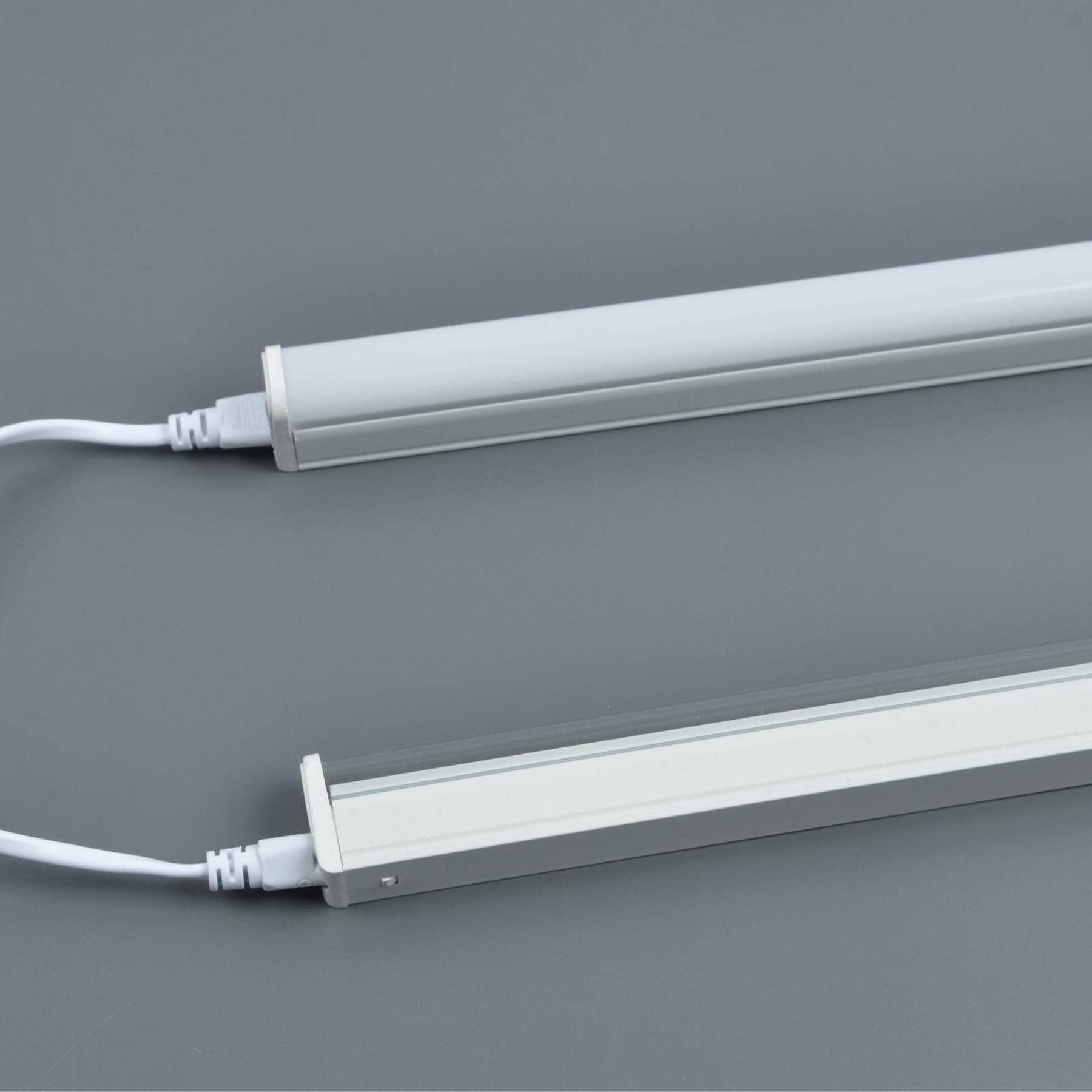 UCX-PP3/L10-080 WHITE 1 POLYBAG Провод для соединения светильников для растений ULI-P. 80 см Uniel UCX-PP3/L10-080 WHITE 1 POLYBAG