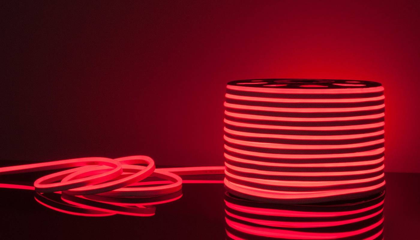 Гибкий неон LS001 220V 9.6W 120Led 2835 IP67 односторонний красный, 50 м Светодиодный шнур Elektrostandard LS 001 220V 9,6 IP67 Гибкий неон LS001 220V 9.6W 120Led 2835 IP67 односторонний красный, 50 м
