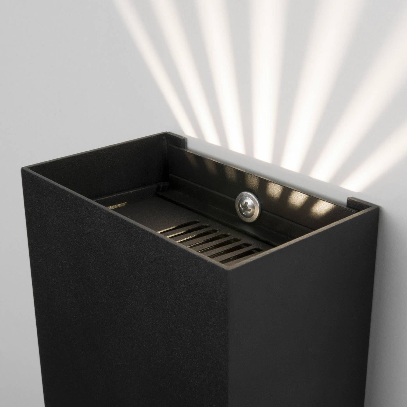 Sole черный (35149/D) Уличный настенный светильник Elektrostandard Sole черный (35149/D)