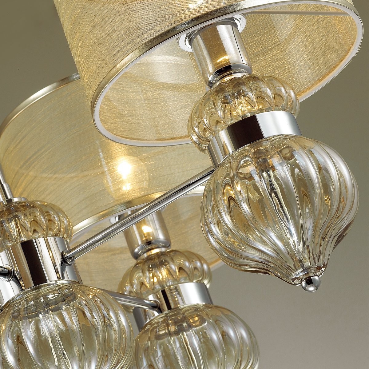 Потолочная люстра Odeon Light Lilit 4687/4