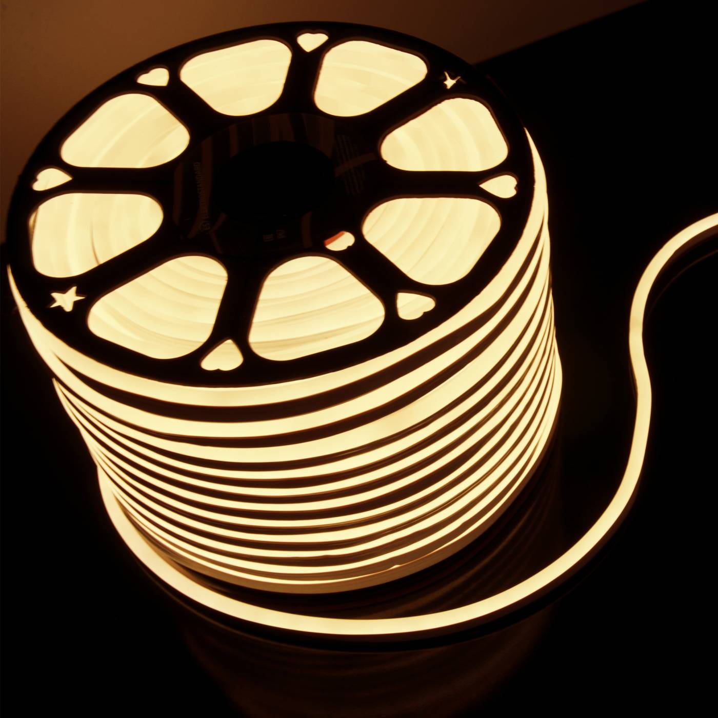 Гибкий неон LS001 220V 9.6W 120Led 2835 IP67 3300K односторонний теплый белый, 50 м Светодиодный шнур Elektrostandard LS 001 220V 9,6 IP67 Гибкий неон LS001 220V 9.6W 120Led 2835 IP67 3300K односторонний теплый белый, 50 м a052995