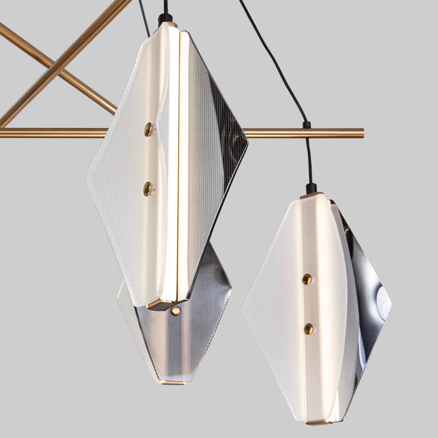 Подвесная люстра Eurosvet Glare 301054 LED латунь