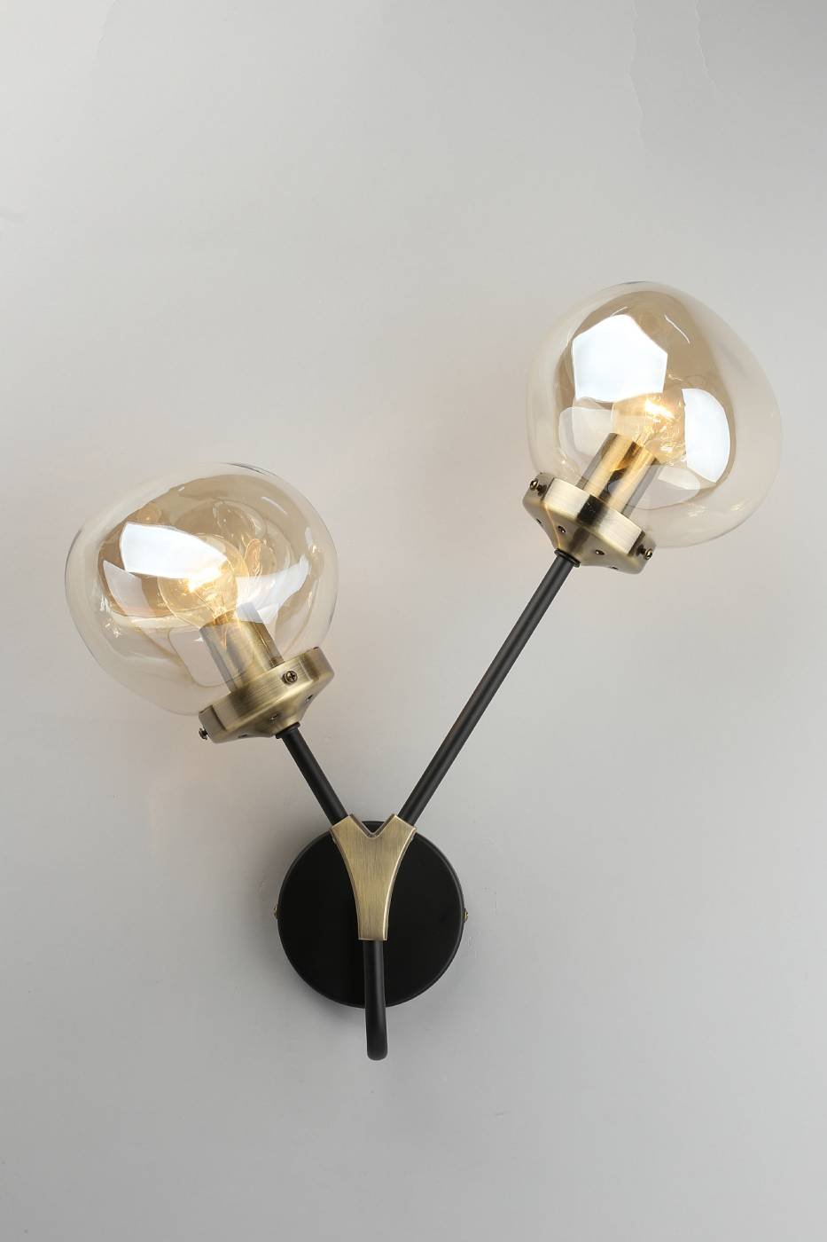 Настенное бра Omnilux Crotone OML-95101-02