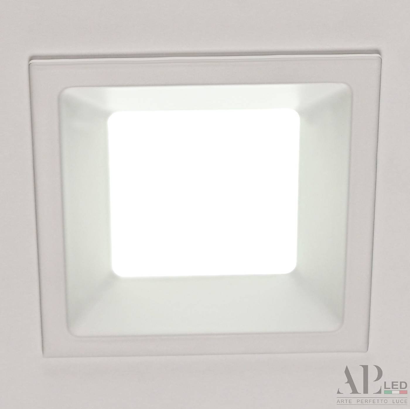 Встраиваемый светильник APL Led Ingrid 3322.LDF5016/5W/6K