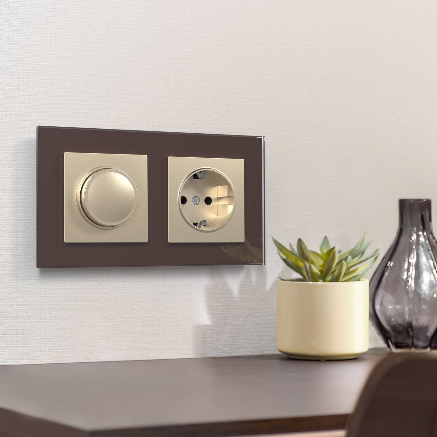 W1171111/ Розетка с заземлением и шторками (шампань) Розетка Werkel W1171111/ Розетка с заземлением и шторками (шампань)