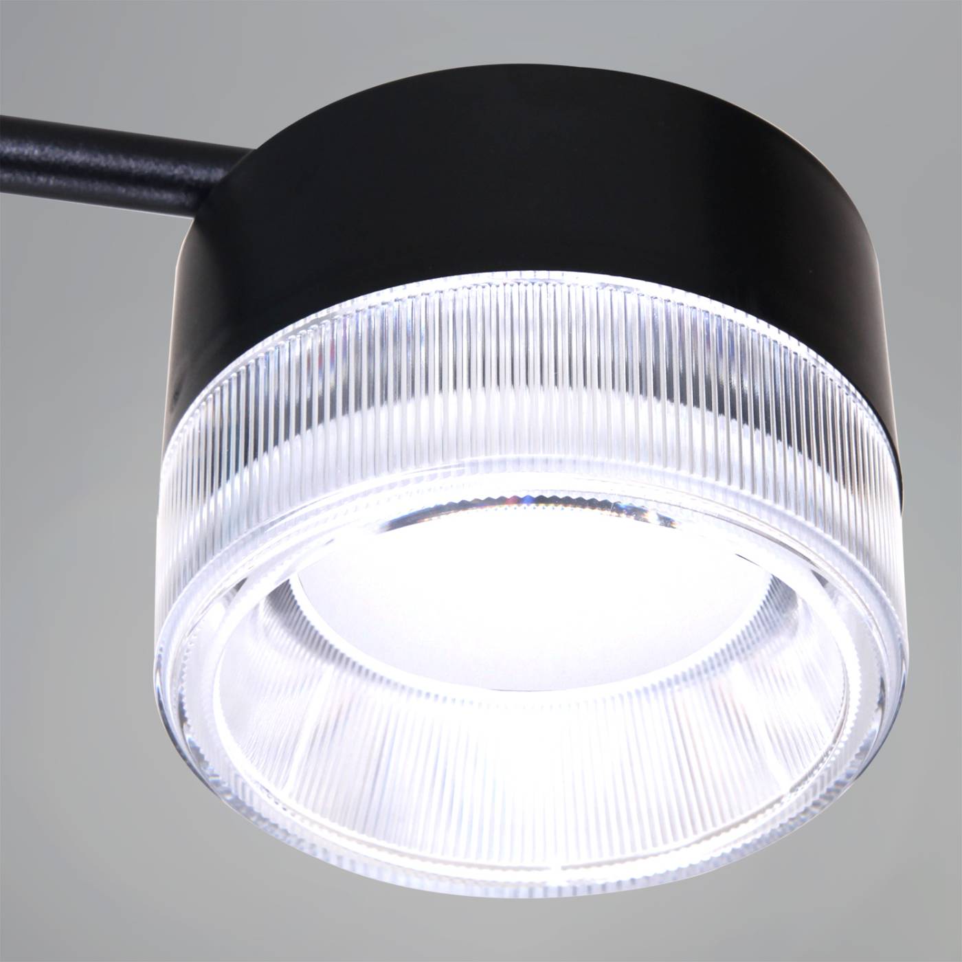 Подвесная люстра Reluce 19490-0.4-6+6 Black