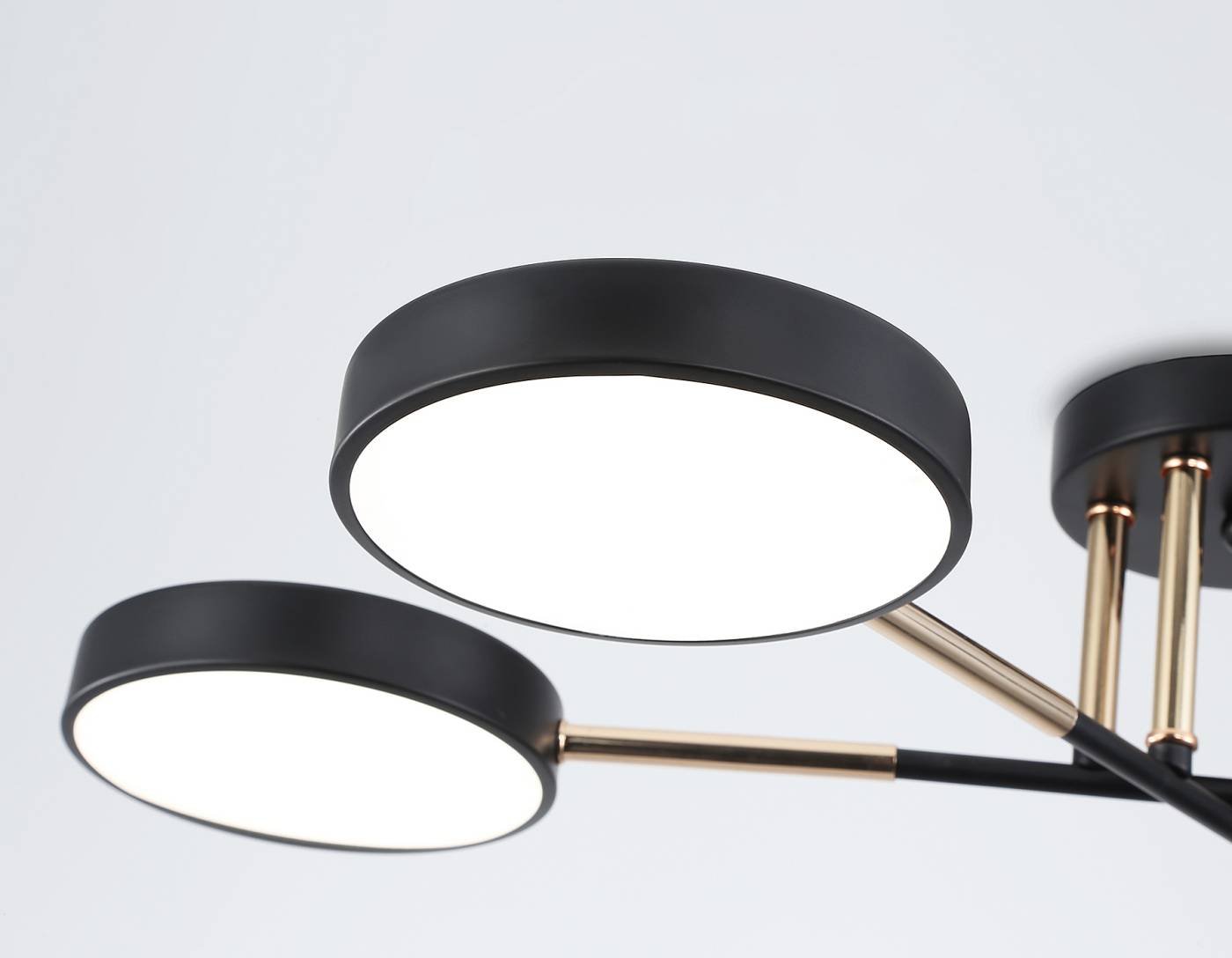 Потолочная люстра Ambrella LineTech FL516332