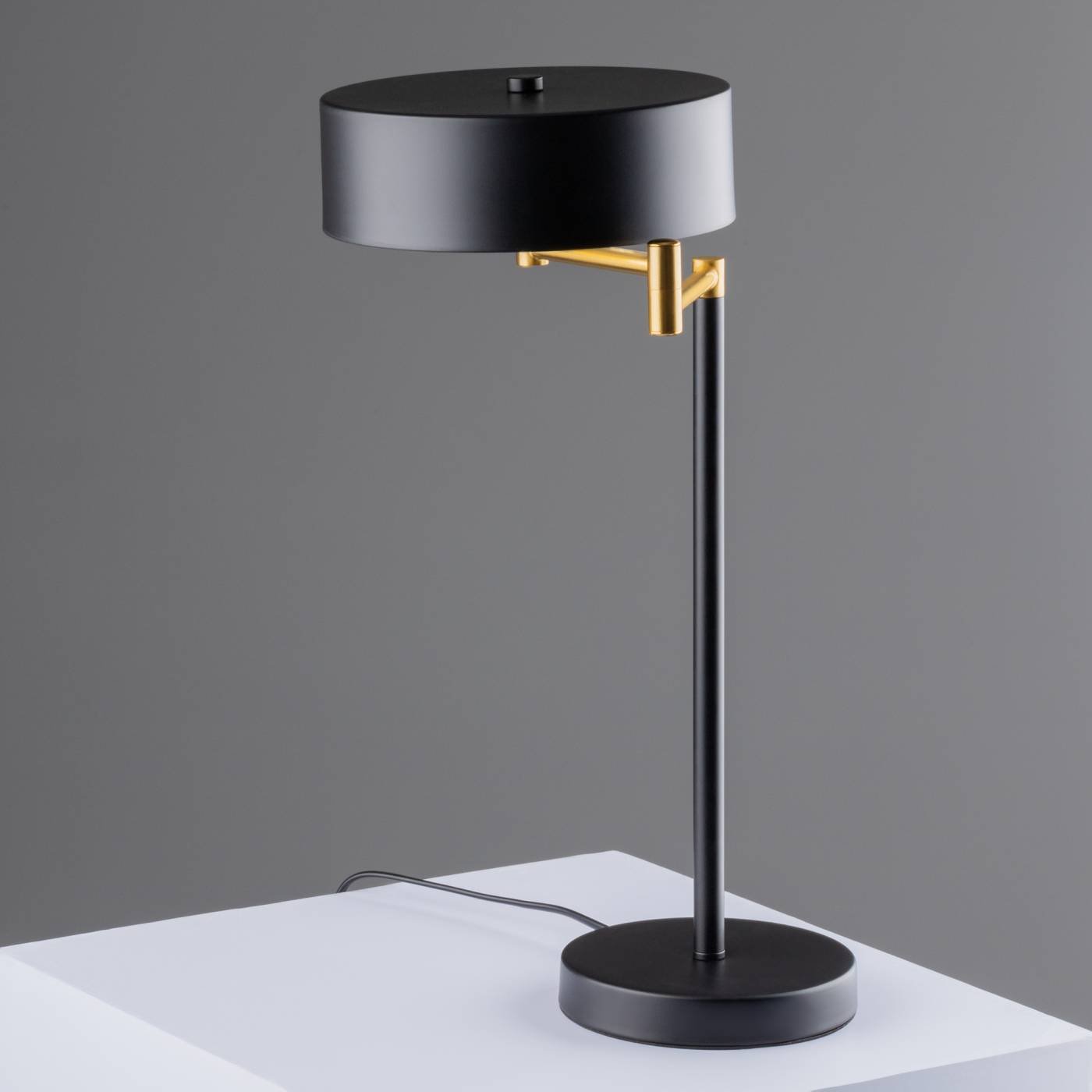 FR4008TL-02BBS Настольная лампа Freya Izza FR4008TL-02BBS