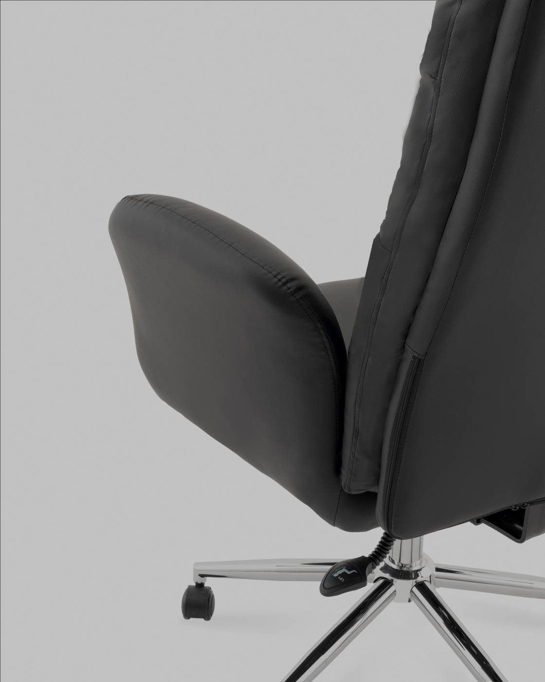 Кресло офисное Stool Group Solid DD-004 black