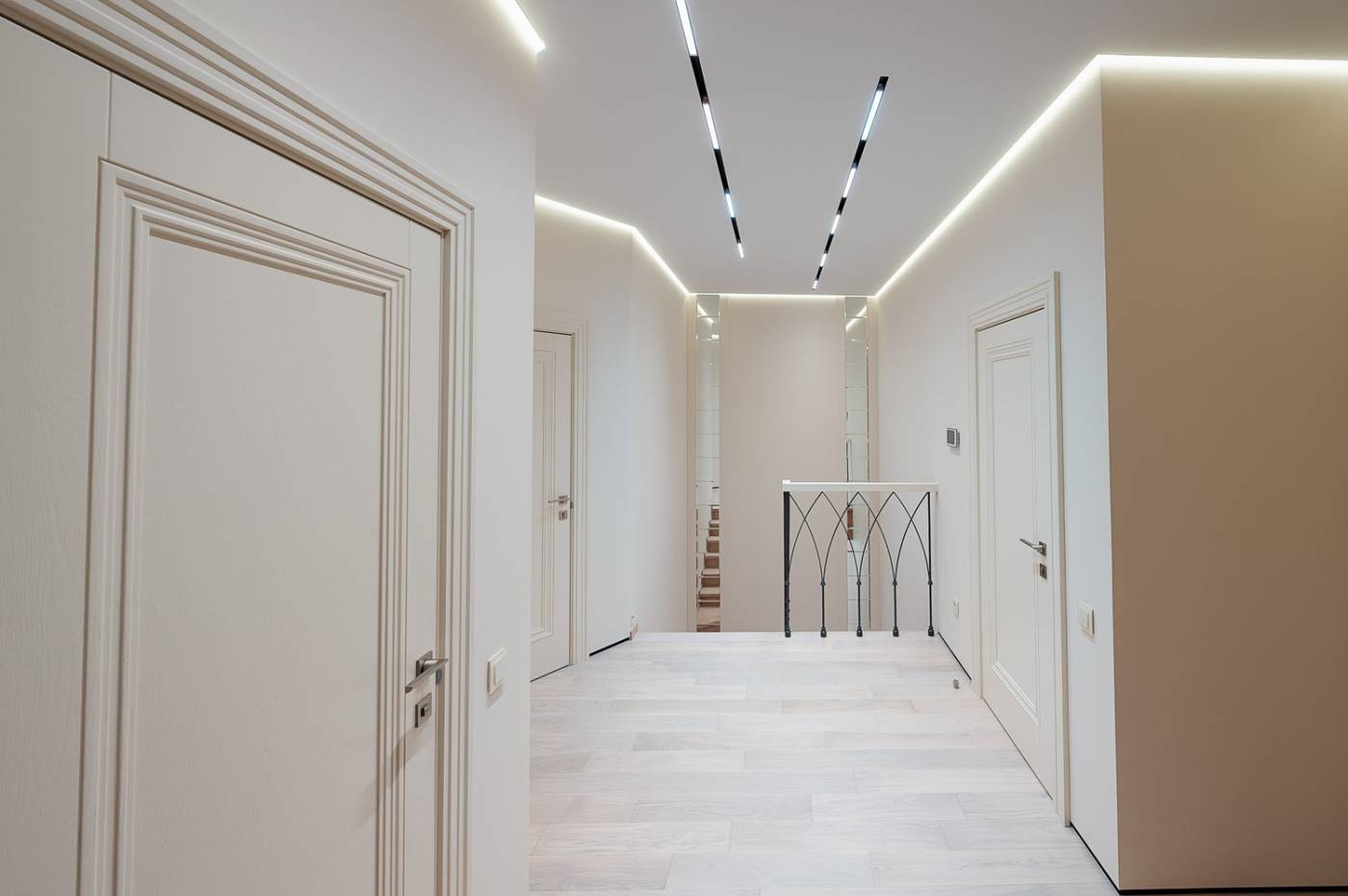 DK8005-WH Трековый светильник Denkirs Smart Linear DK8005-WH