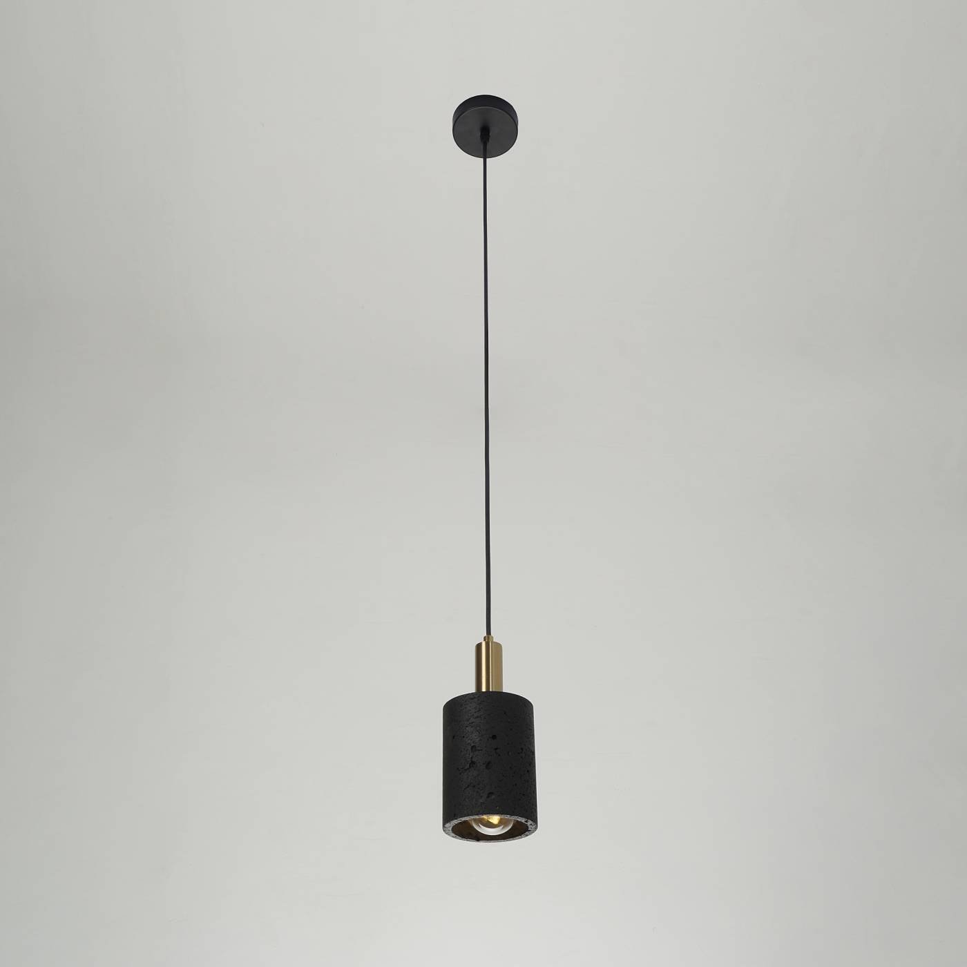 Светильник подвесной Zortes Tufo ZRS.2836.10