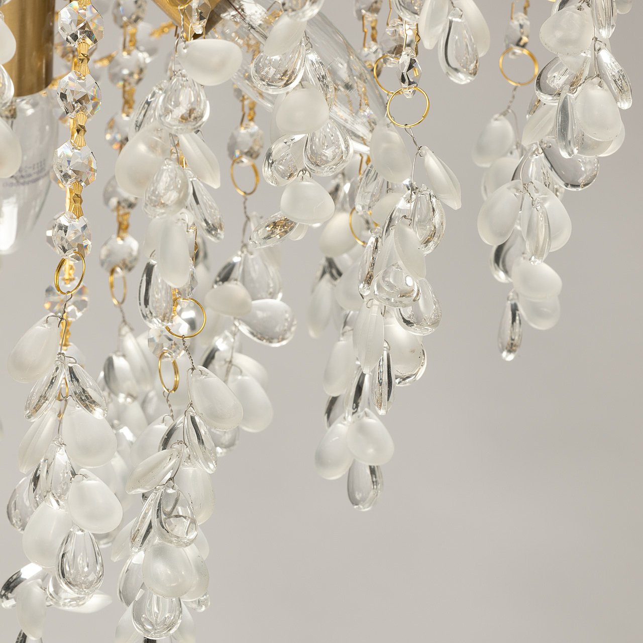 Подвесная люстра De Markt Бриз 230011504