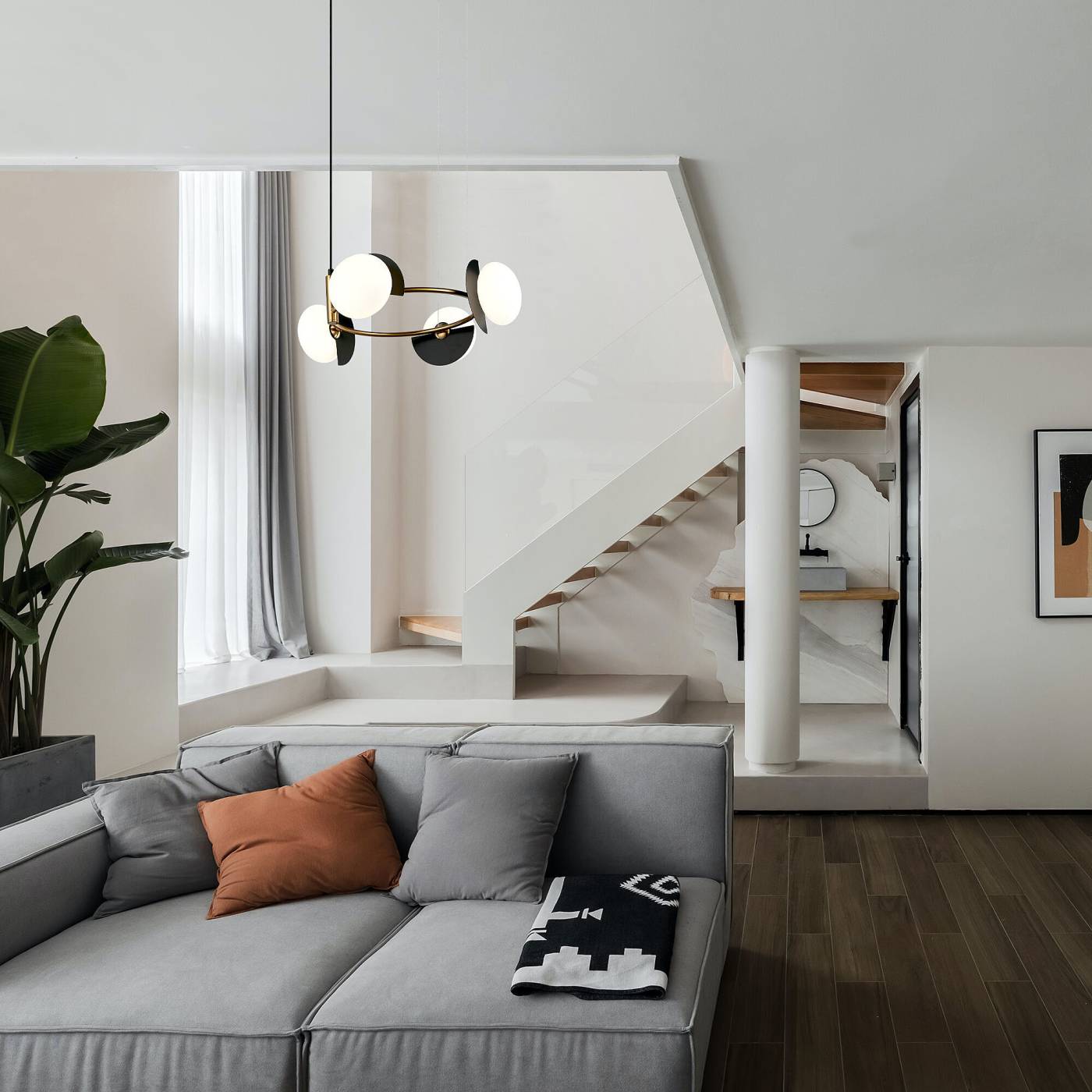 Подвесная люстра Eurosvet Moity 70150/4 черный/латунь Smart