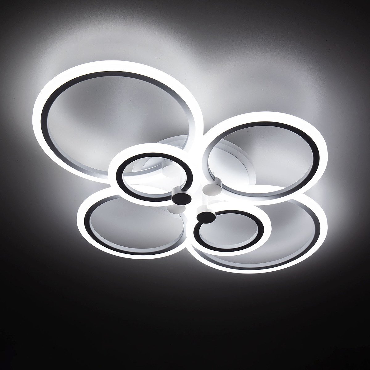 CL237B160E Потолочная люстра Citilux Сента CL237B160E