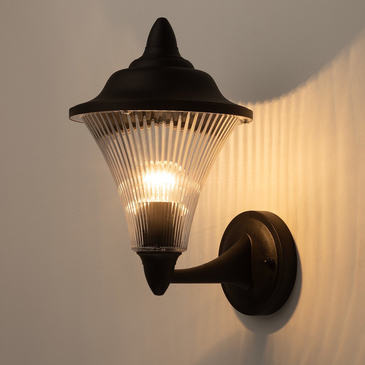 Уличный настенный светильник De Markt Корсо 801021701