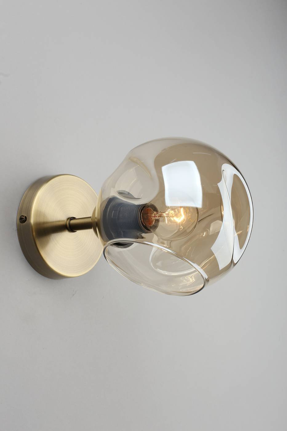 Настенное бра Omnilux Ostellato OML-93301-01