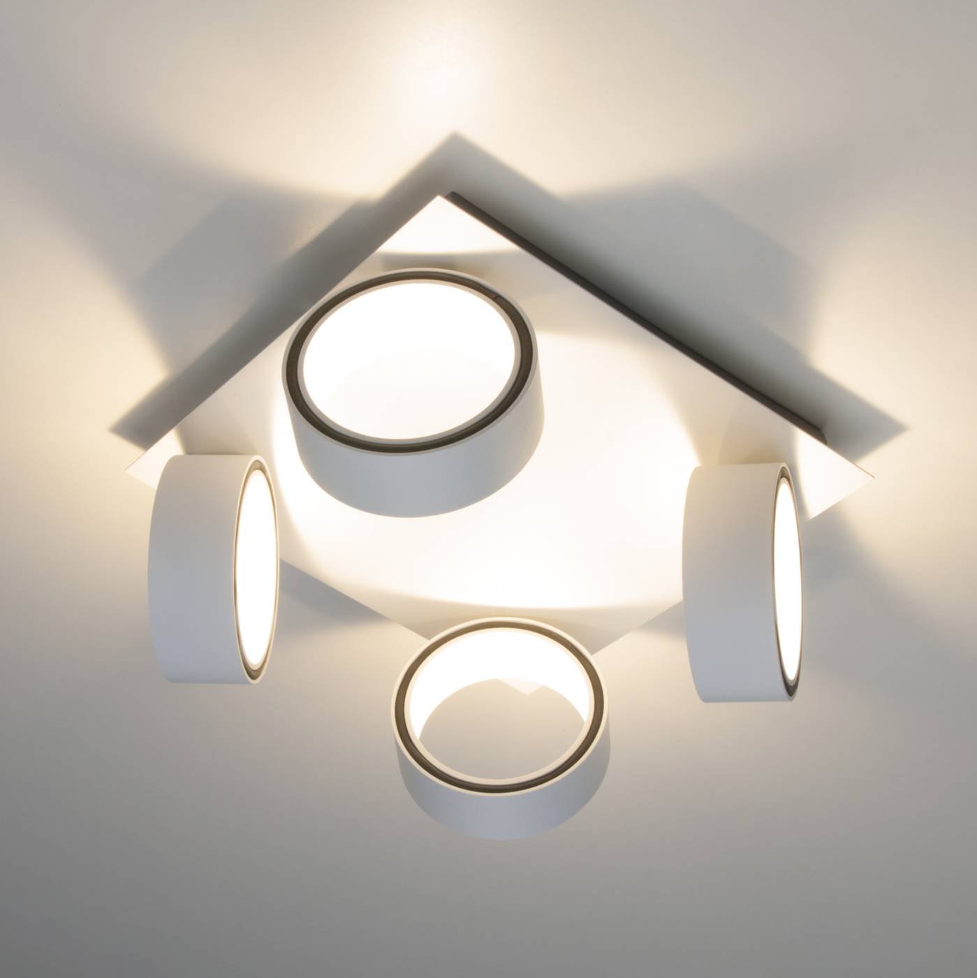 20068/4 LED белый 5W Светильник спот Eurosvet Tokyo 20068/4 LED белый 5W