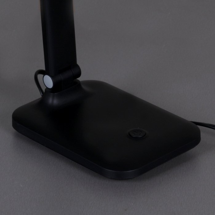 Офисная настольная лампа 00518-0.7-01 BK