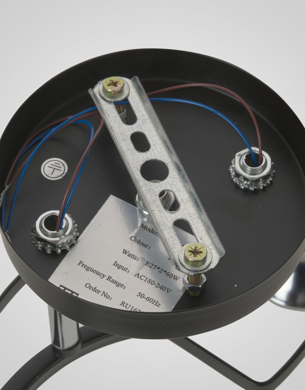 Потолочная люстра Мелодия Света Еврокаркасы Кубы 000050567