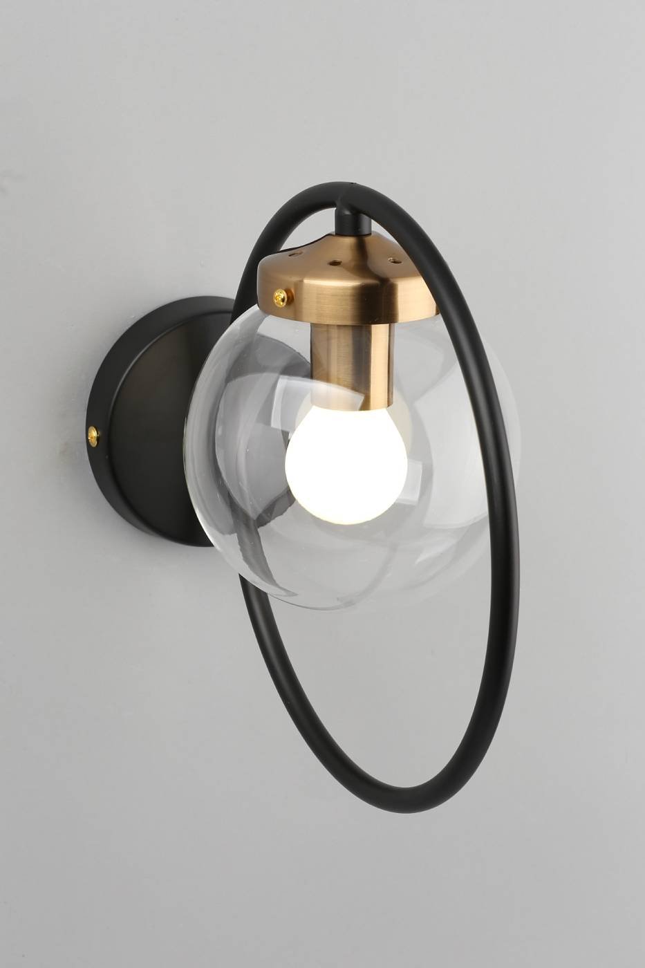 OML-94501-01 Настенное бра Omnilux Serrano OML-94501-01