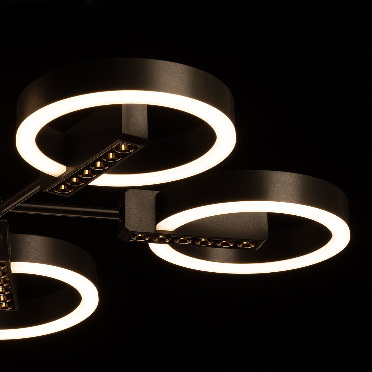 Потолочная люстра De Markt Драйв 377013905