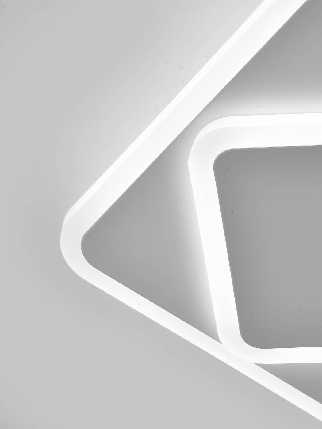 Потолочная люстра Natali Kovaltseva Straight LED LAMPS 81384/1W