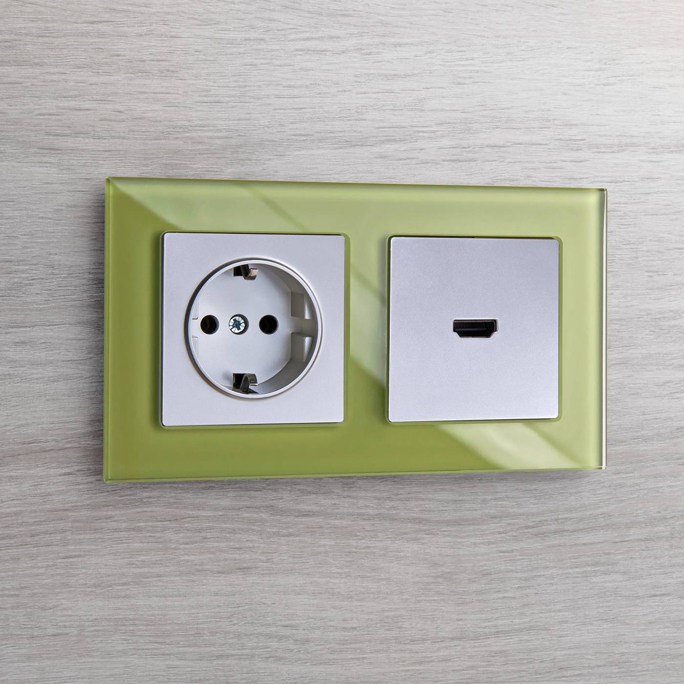 W1171006/ Розетка с заземлением (серебряный) Розетка Werkel W1171006/ Розетка с заземлением (серебряный)