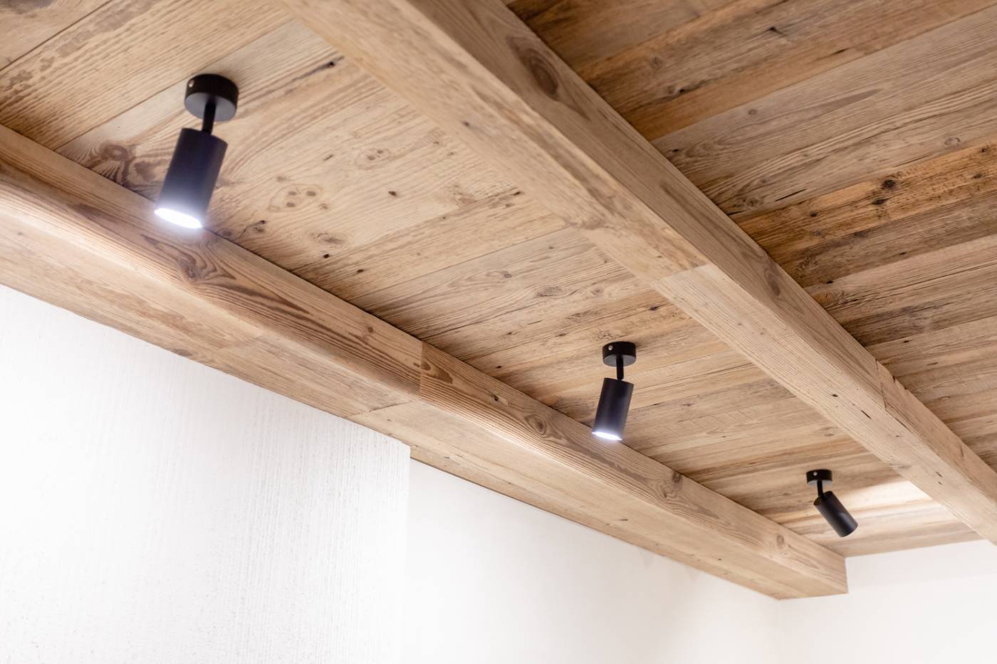 Светильник спот Arte Lamp Aquarius A3216PL-1BK