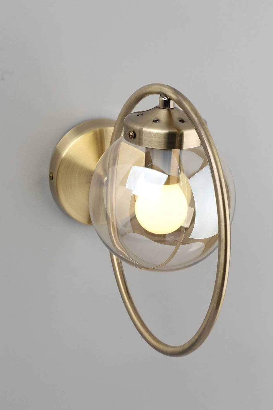OML-94511-01 Настенное бра Omnilux Serrano OML-94511-01
