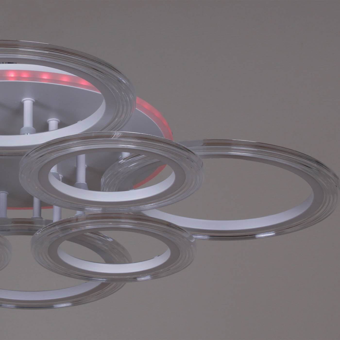 Потолочная люстра Reluce 09812-3.3-4+4A WH (RGB)