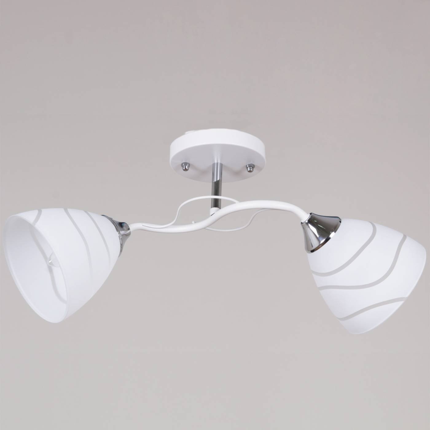 Потолочная люстра Reluce 89360-0.3-02 WH+CR