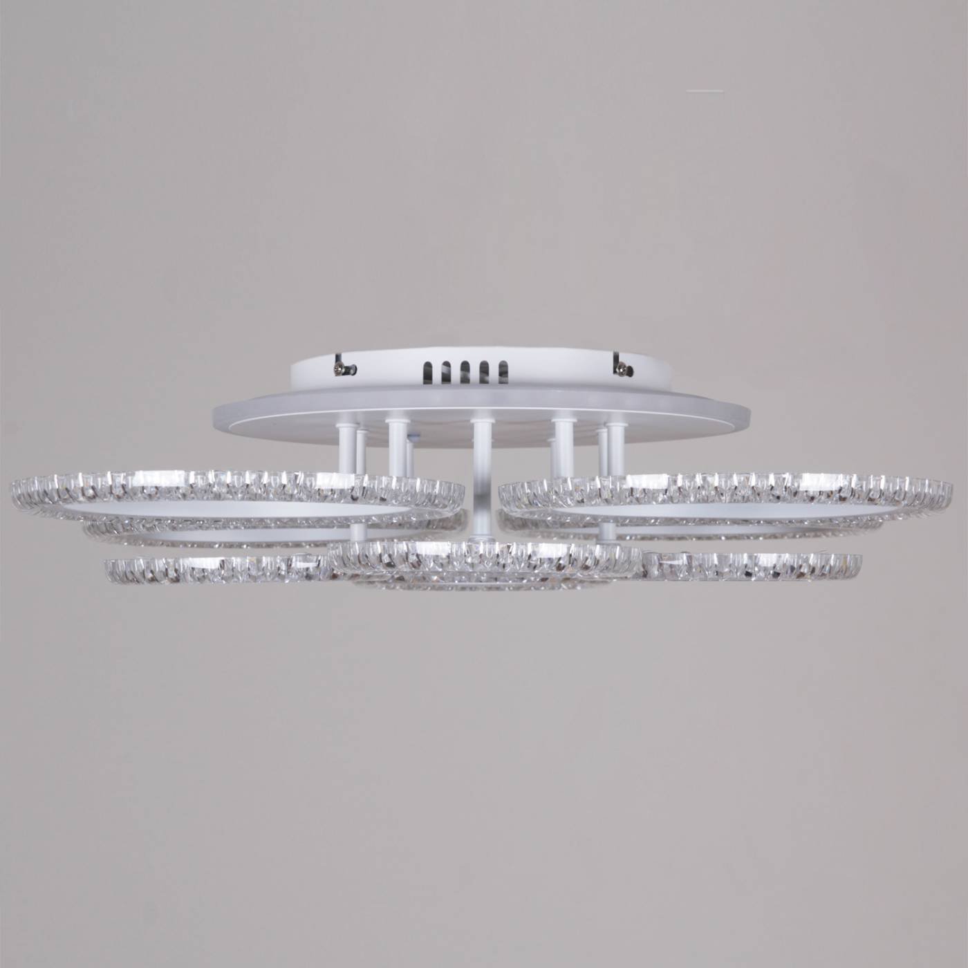 Потолочная люстра Reluce 36890-0.3-4+4A WH (RGB)