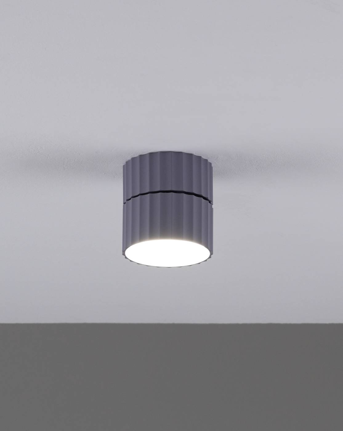 V11902-1C Спот Moderli V11902-1C