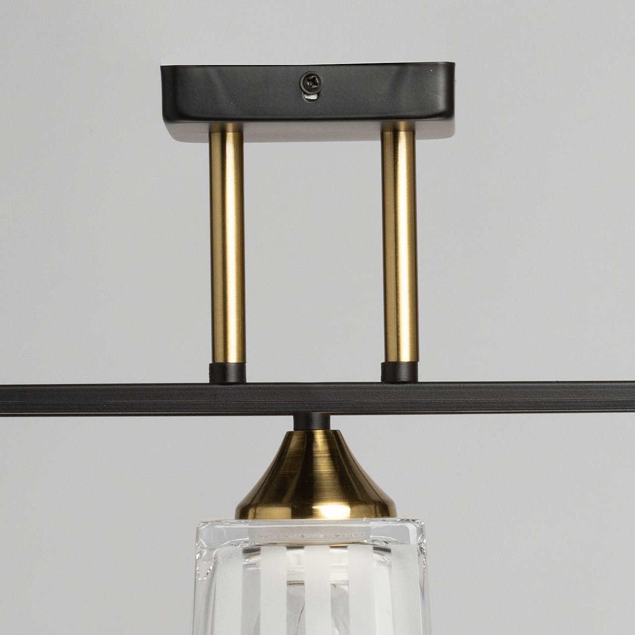 Потолочная люстра De Markt Тетро 118010203