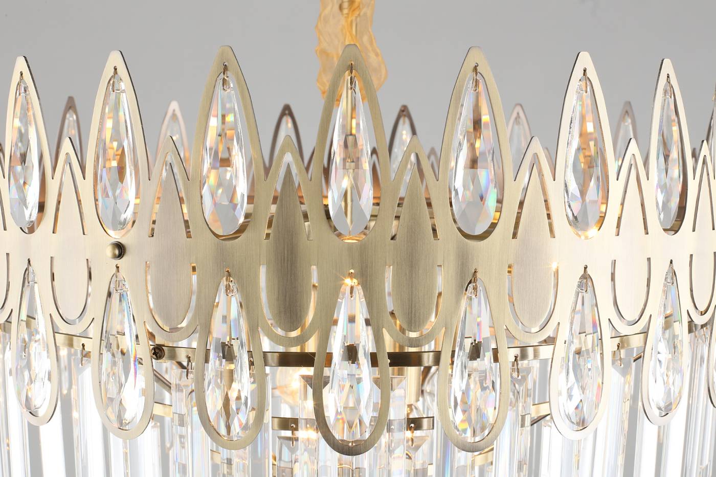 Подвесная хрустальная люстра Riposto Omnilux OML-71713-12