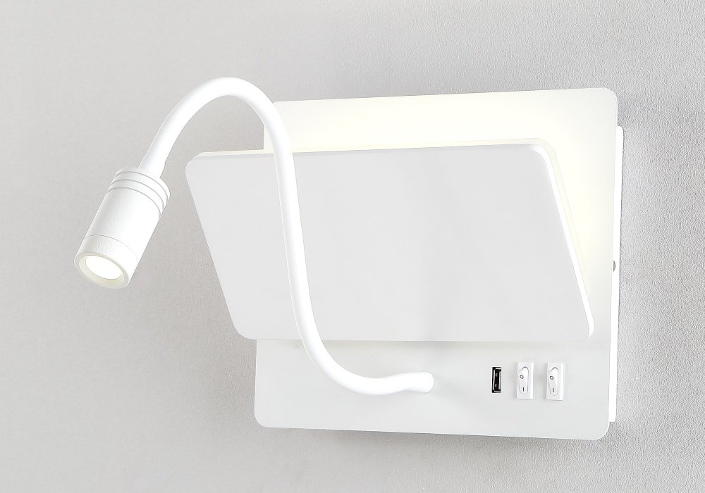 CLT 226W250USB WH Настенное бра Crystal Lux Clt 226 CLT 226W250USB WH