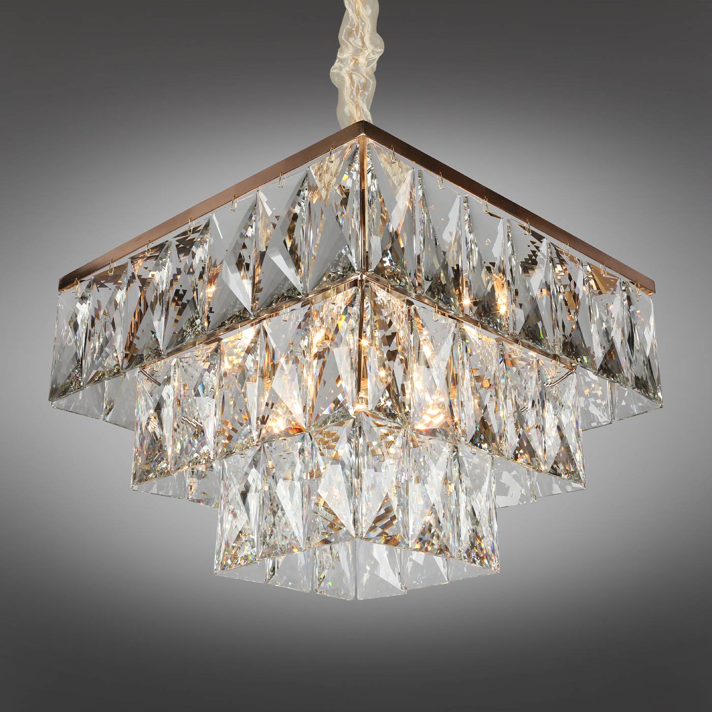 Подвесная хрустальная люстра Arenella Omnilux OML-72603-08