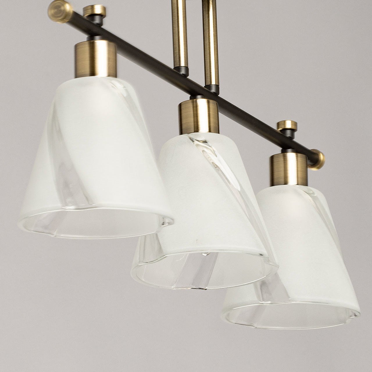 Потолочная люстра De Markt Тетро 118010403