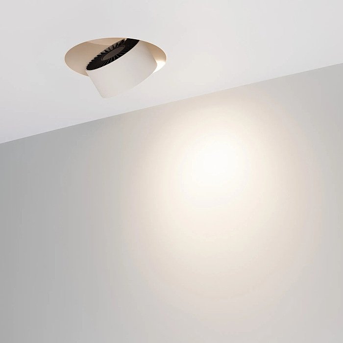 Встраиваемый светильник под шпаклевку Arlight Plurio 038065