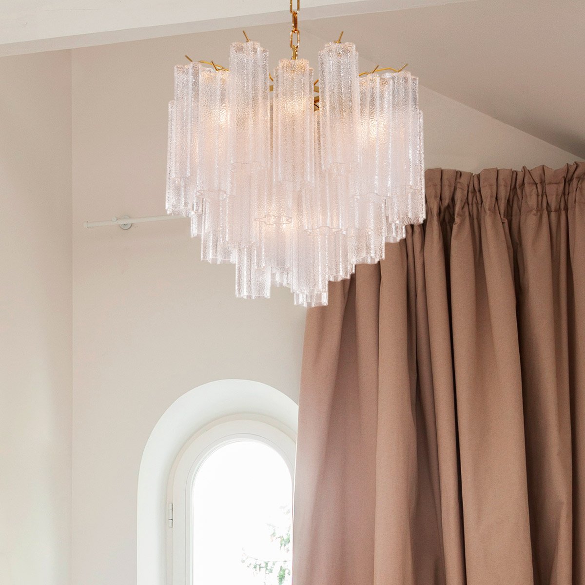 Подвесная люстра Cloyd Anno 10605