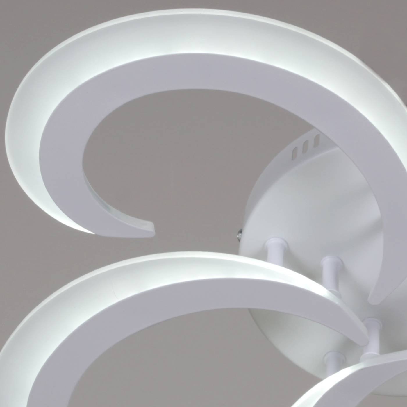 Потолочная люстра Reluce 05090-0.3-05 WH