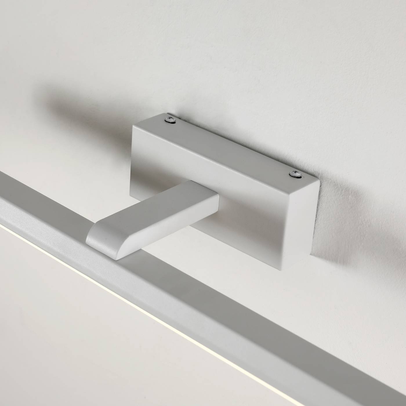 3044-2W Подсветка зеркал и полок Favourite Scriptor 3044-2W