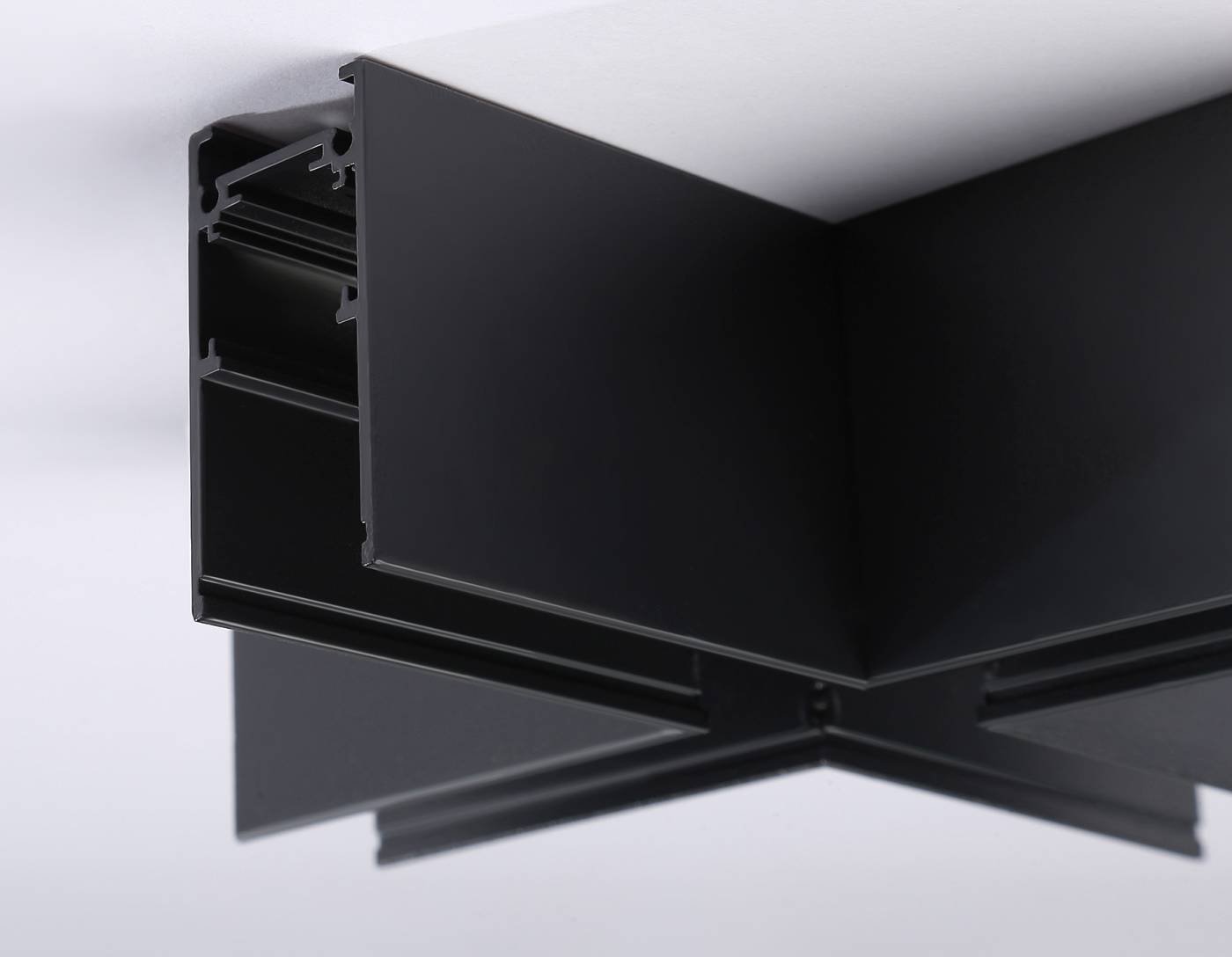 GL3376 Коннектор X-образный для накладного шинопровода Magnetic Ambrella Track System GL3376