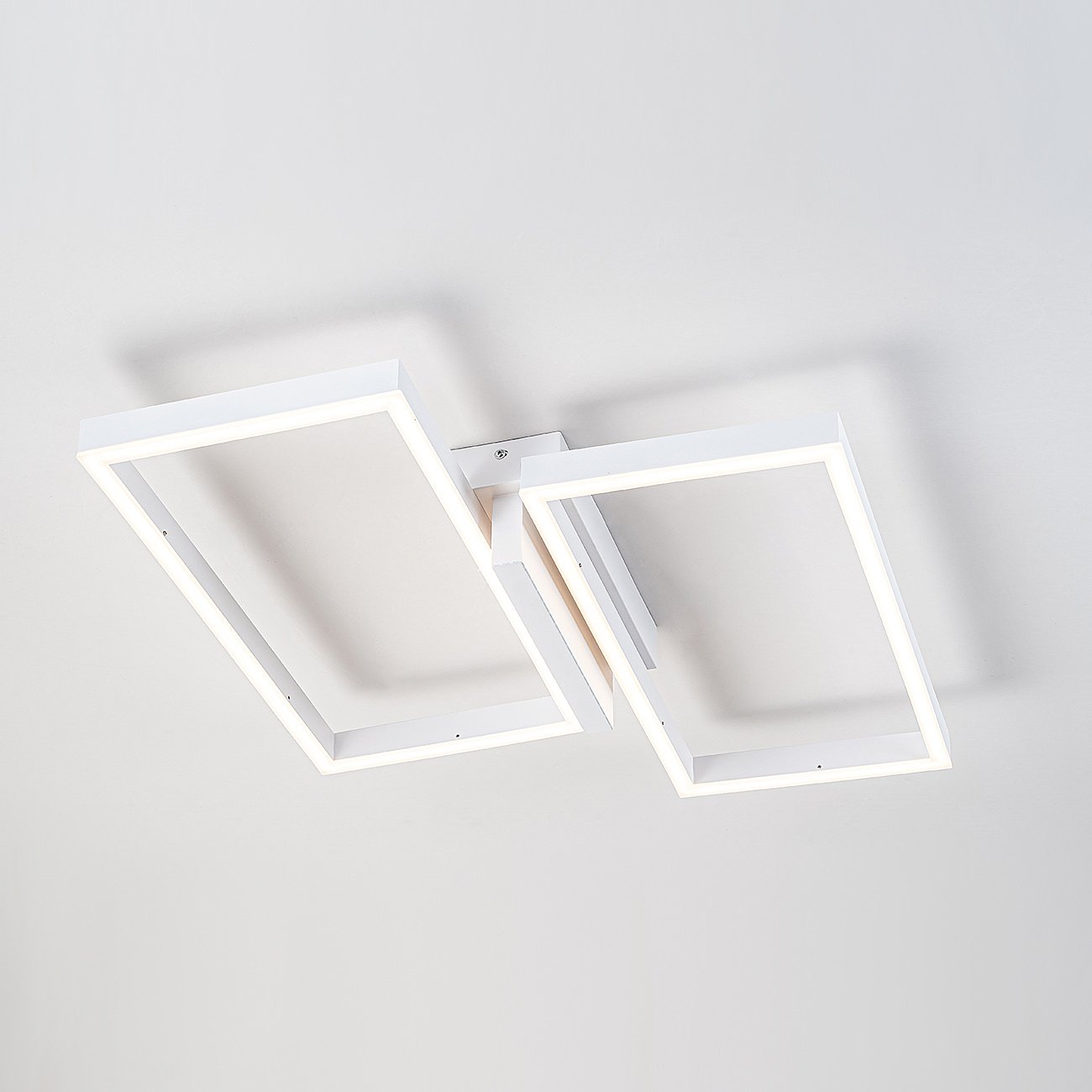 10209/2LED White Потолочная люстра Escada Scales 10209/2LED White