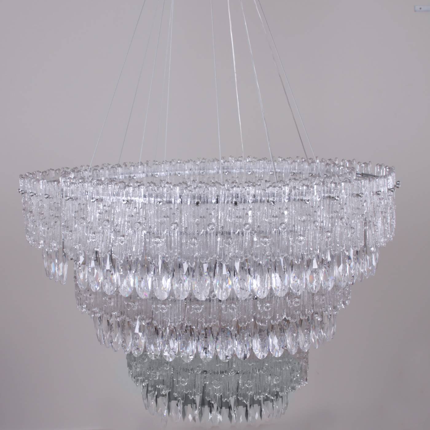 Подвесная люстра Reluce 08806-0.4-03