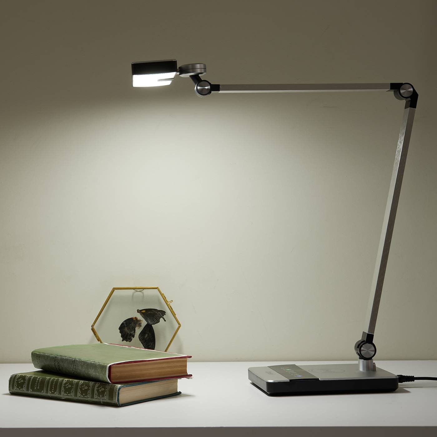 Настольная лампа Uniel Ulm ULM-D110 15W/3000-6500K/DIM SILVER