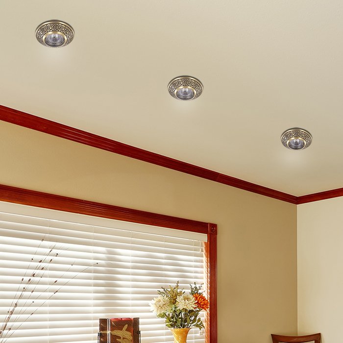 Встраиваемый светильник с узорами Vintage 370000 Novotech