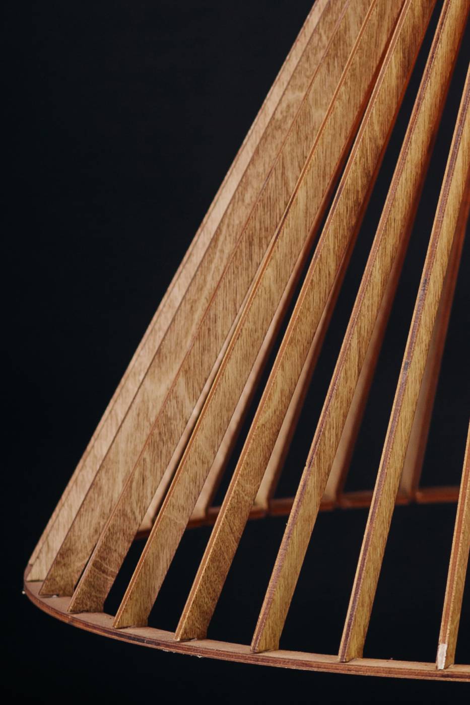 2040b Светильник подвесной Woodshire Конус 2040b